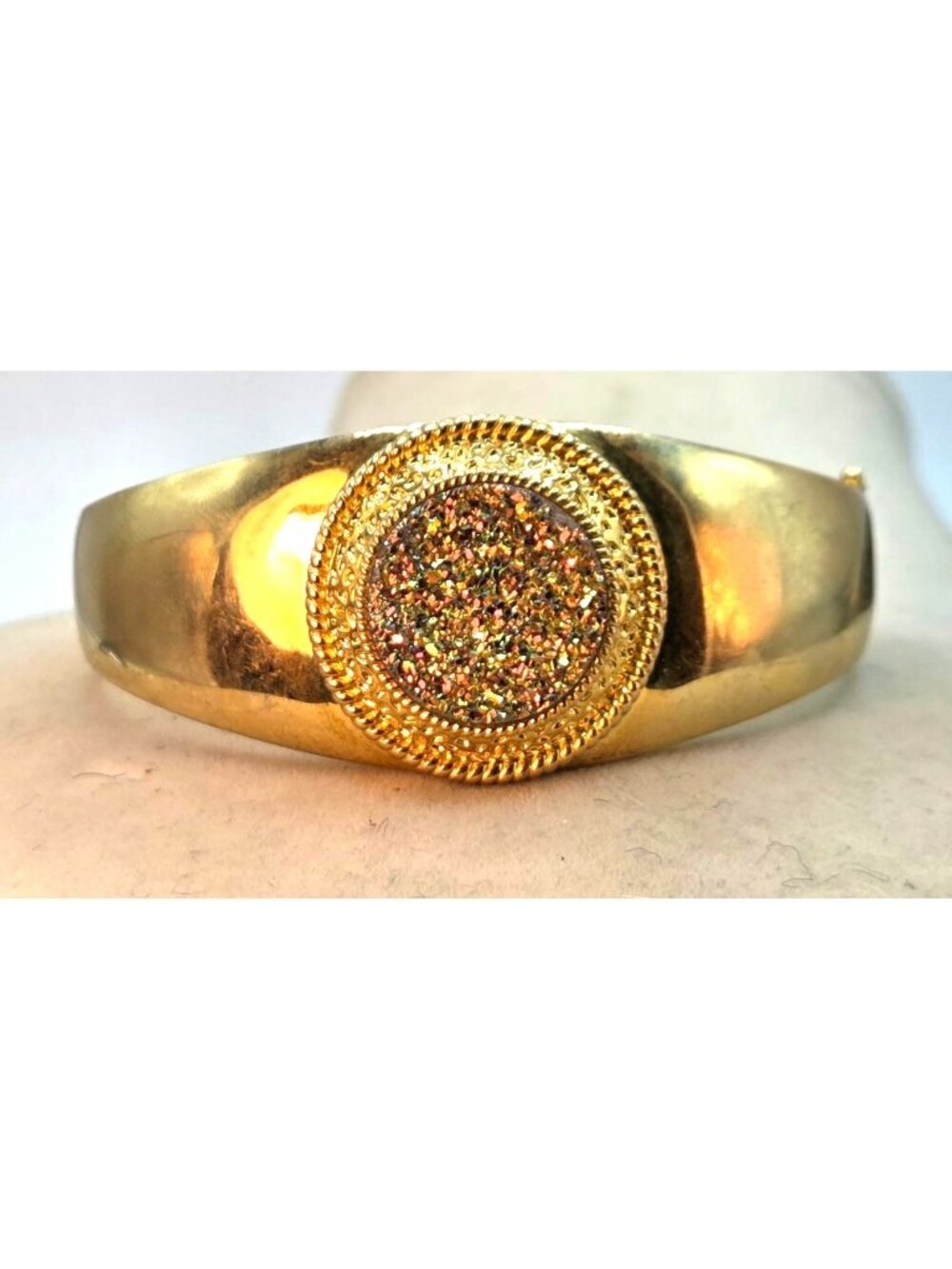 Gold-Tone Hinged Bangle Bracelet With Glitter Inlay Centerpiece